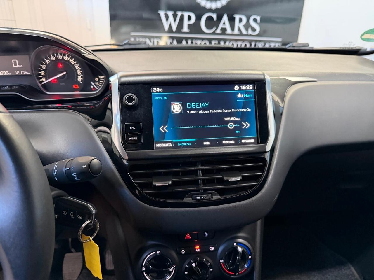 Peugeot 208 PureTech 82 Stop&Start 5 porte Signature