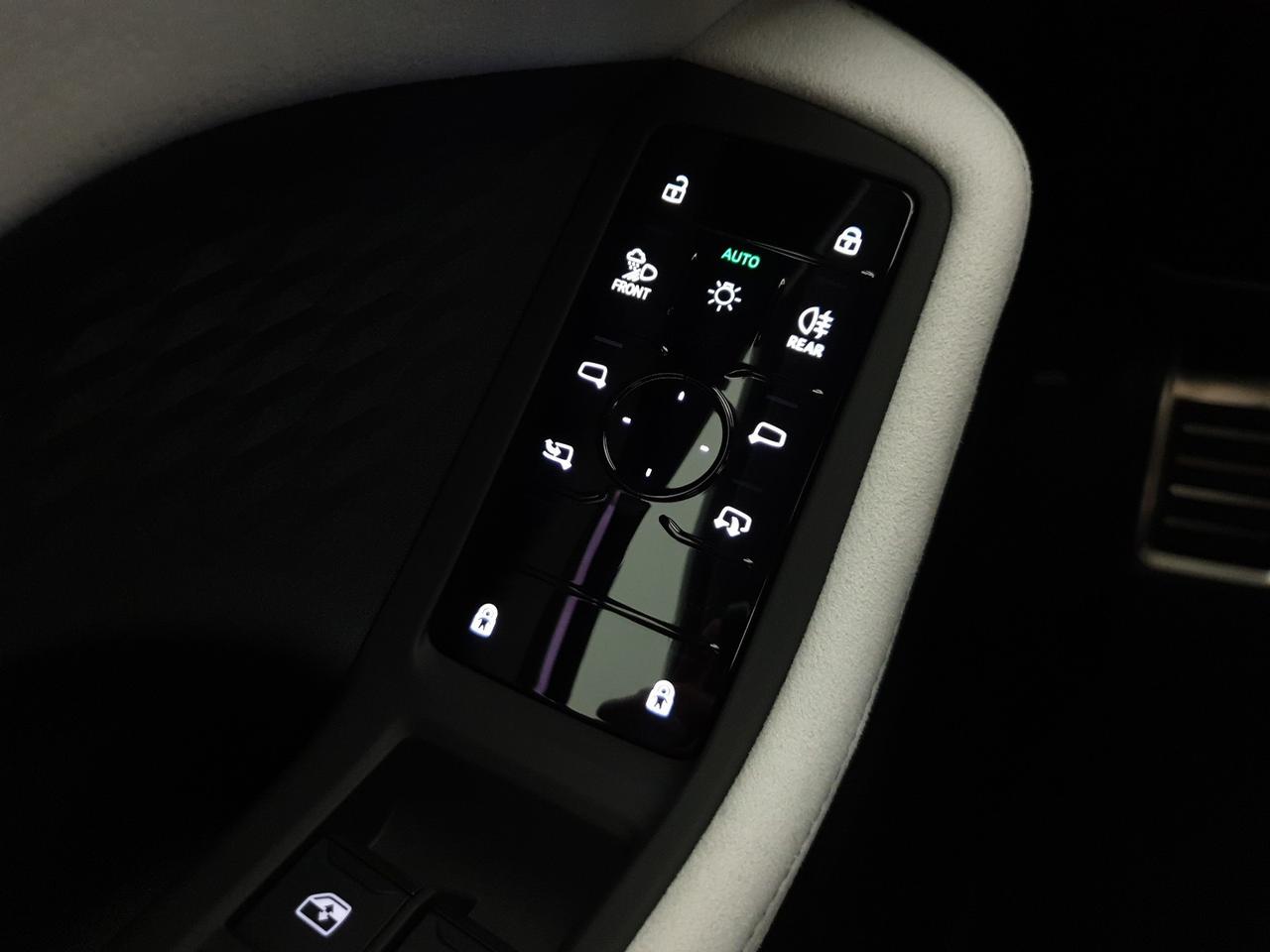 Avant 3.0TFSI 367CV quattro Stronic Sport Attitude