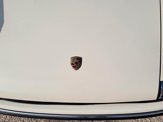 Porsche 911 2.2T TARGA - ASI \ HERITAGE -1971