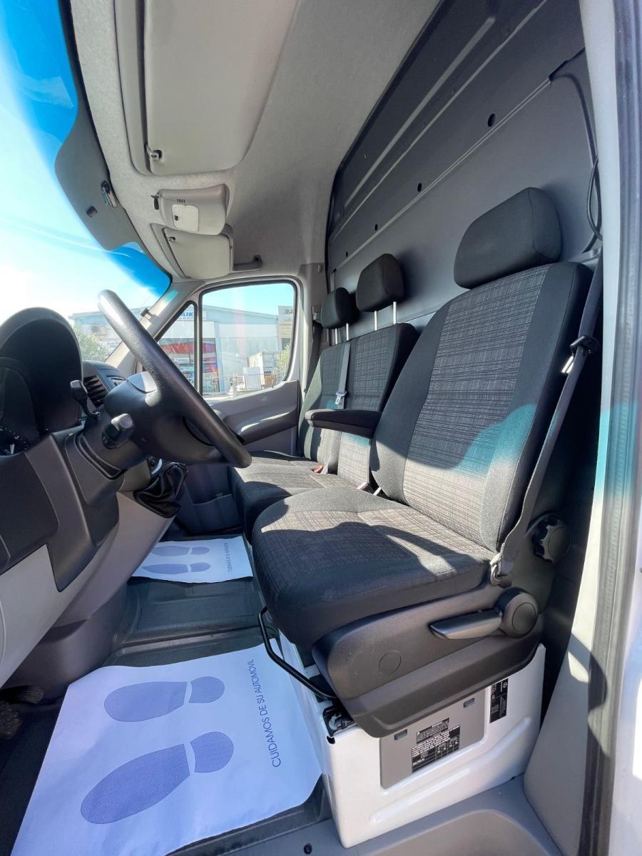 MERCEDES-BENZ SPRINTER 214CDI