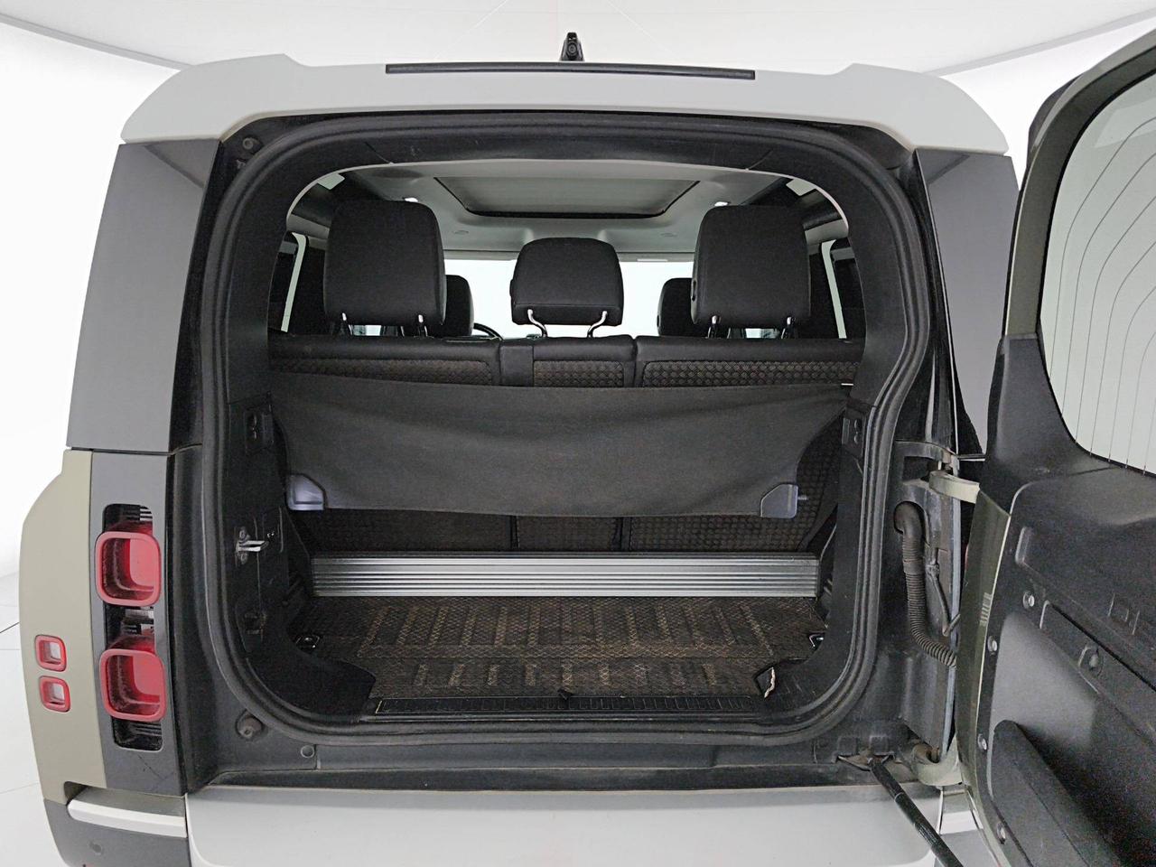 Land Rover Defender 90 3.0d i6 mhev First Edition awd 250cv 6