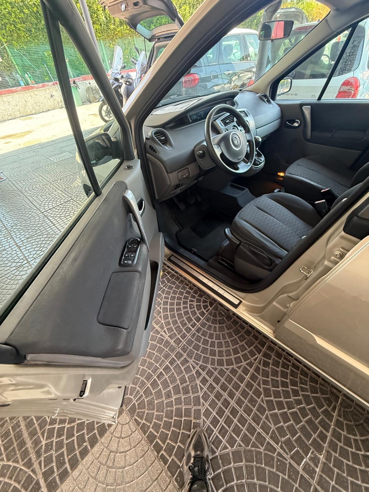 Renault Scenic Scénic 1.5 dCi/105CV Serie Speciale Exception