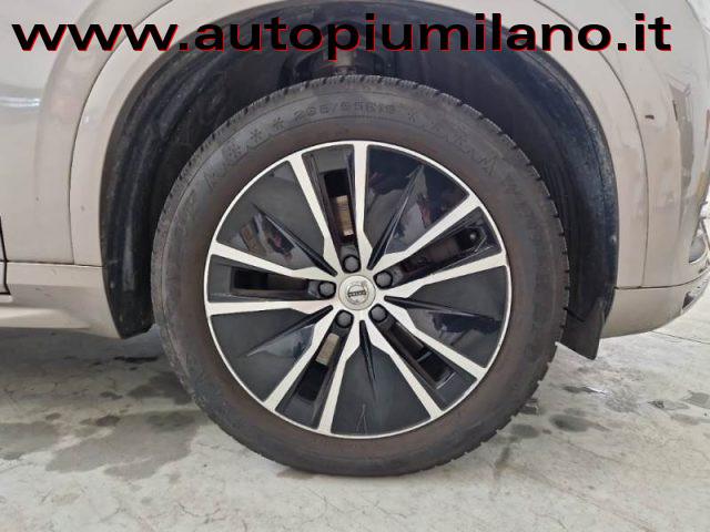 VOLVO XC90 B5 (d) AWD Geartronic Momentum