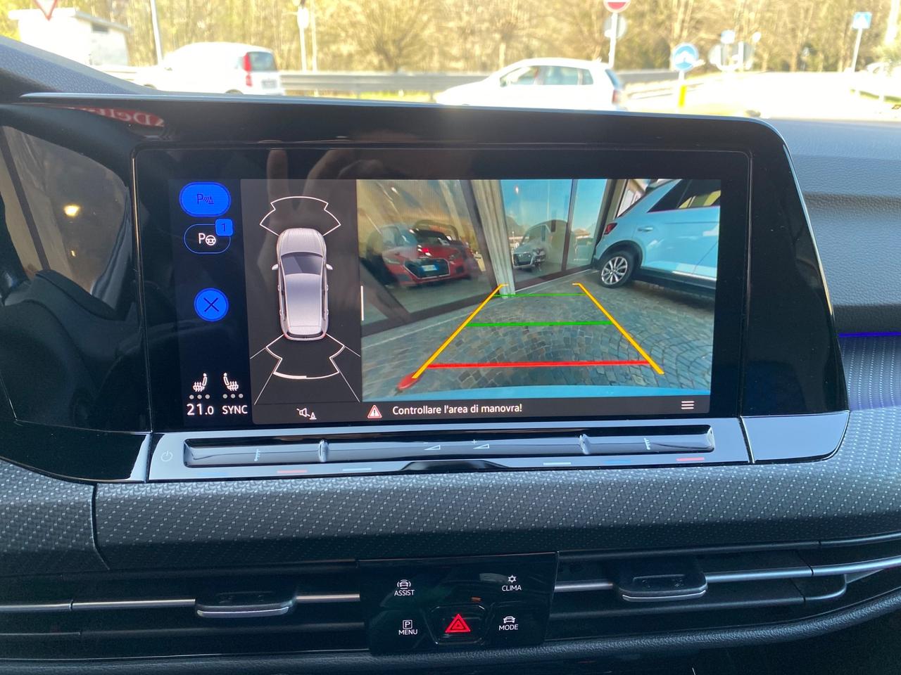 Volkswagen Golf 2.0 TSI DSG 4Motion R AKRAPOVIC PERFORMANCE PACK