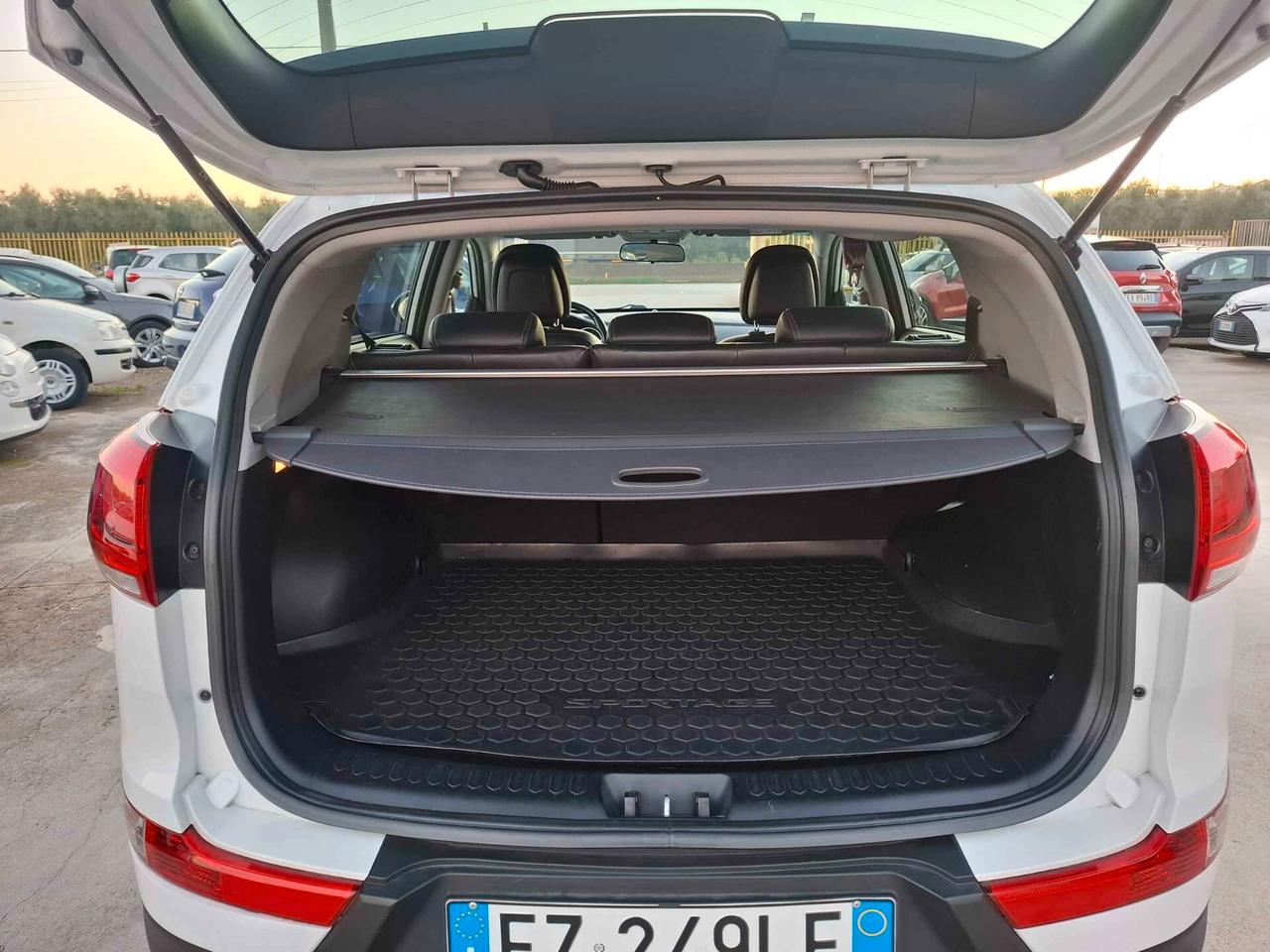 Kia Sportage 1.7 CRDI - 2015 NAVI/PELLE/LED