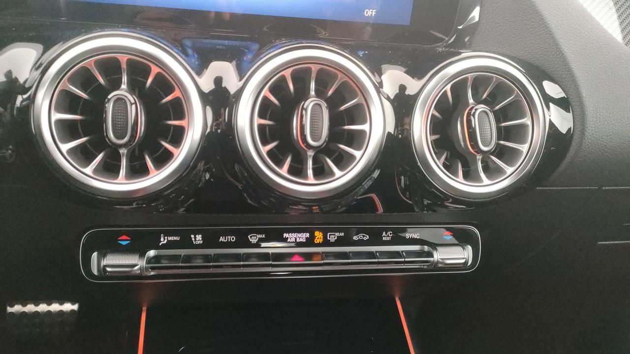 Mercedes-Benz GLA 200 d Automatic 4MATIC