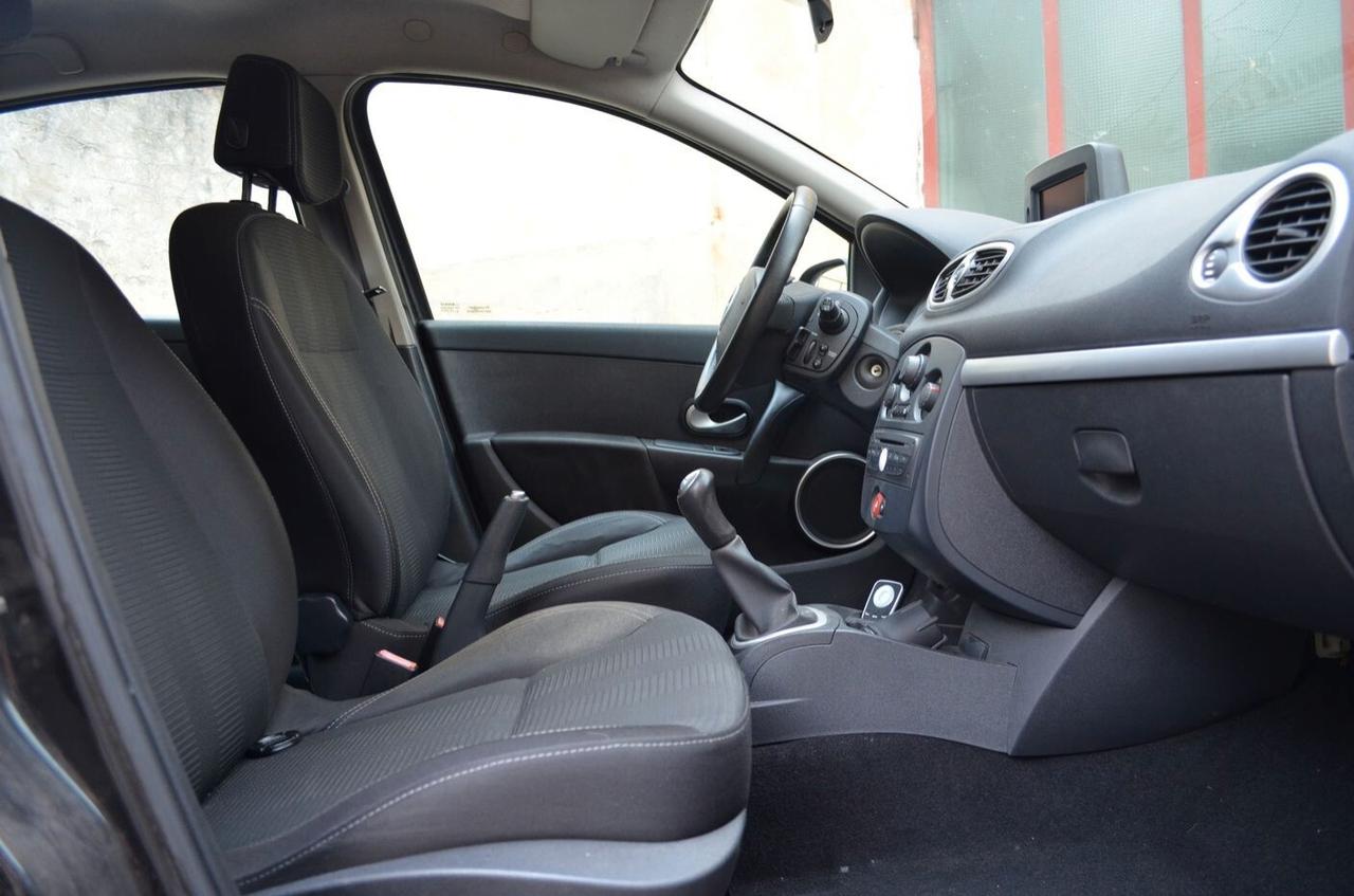 Renault Clio 1.2 16V 5 porte Dynamique