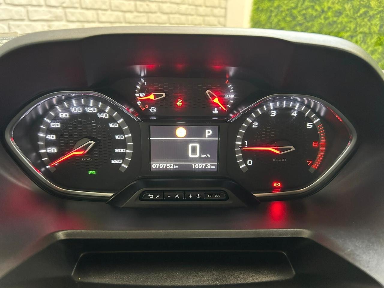 Peugeot Rifter BlueHDi 130 S&S EAT8 GT Line Standard