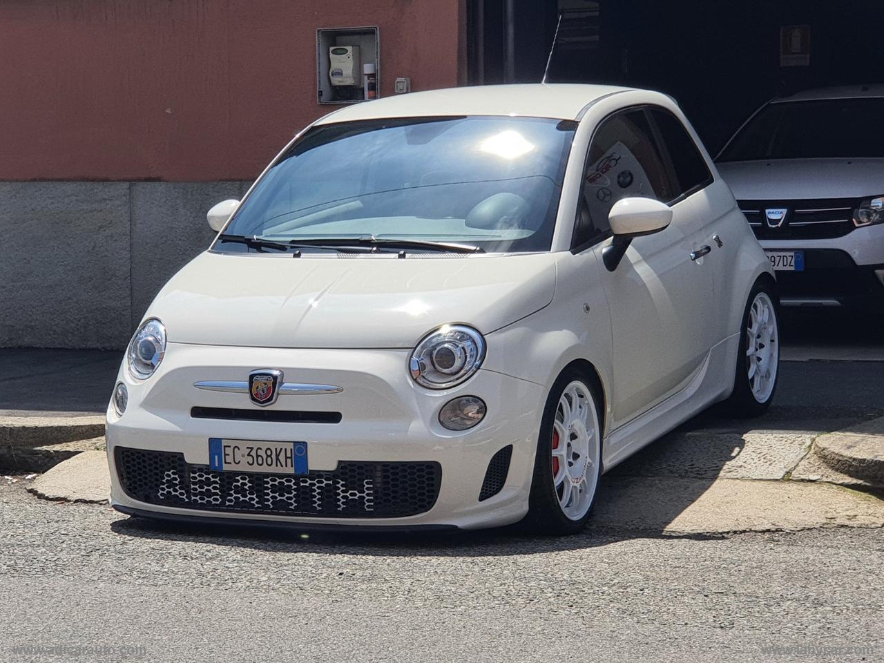 ABARTH 500 1.4 Turbo T-Jet 160 CV Essesse