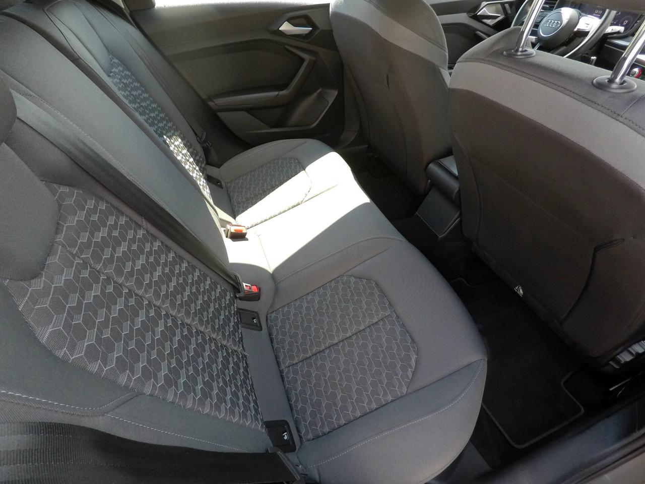 Audi A1 SB 25 TFSI S line edition Stronic