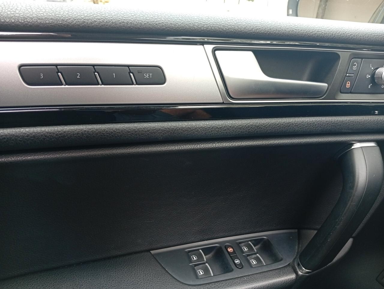 Volkswagen Touareg 3.0 TDI 204 CV tiptronic BlueMotion Techn. Executive