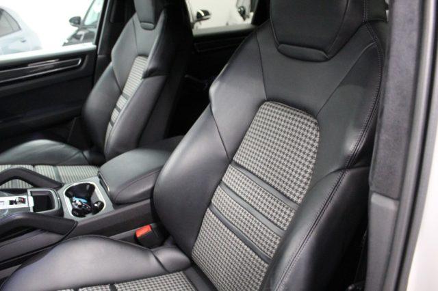 PORSCHE Cayenne Coupé 3.0 V6