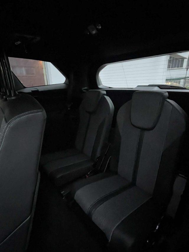 PEUGEOT 5008 PureTech Turbo 130 S&S ALLURE Pack PARI AL NUOVO