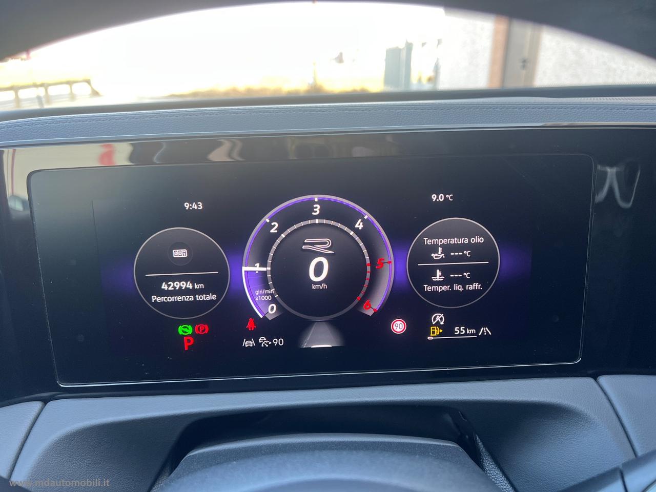 VOLKSWAGEN Tiguan 2.0 TDI 150CV SCR DSG R-Line NUOVO MODELLO IVA ESPOSTA