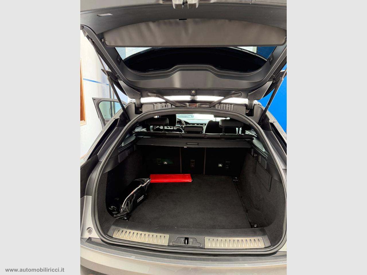 LAND ROVER RR Velar 2.0 Si4 250 CV R-Dynamic