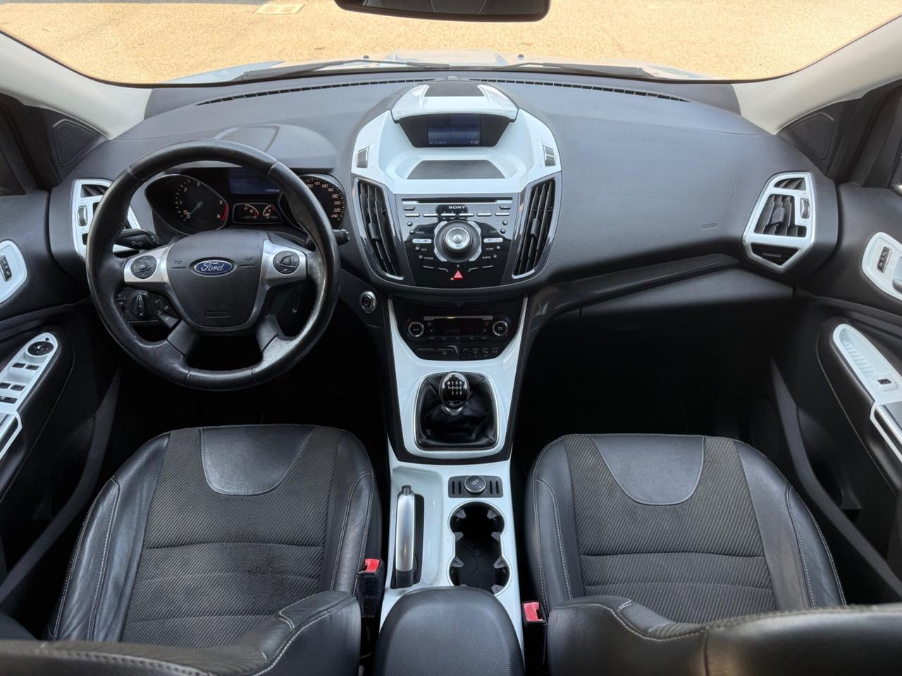 Ford Kuga 2.0 TDCI 140 CV 4WD Titanium