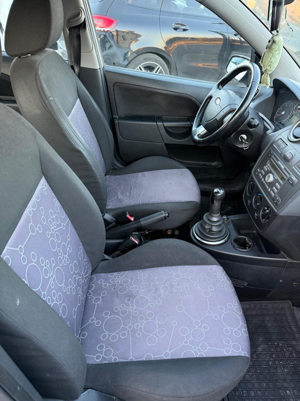 Ford Fiesta 1.4 TDCi 5p. Ghia