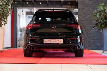 VOLKSWAGEN Golf R 2.0 TSI GTI.CLUBSPORT 300 CV DSG.AKRAPOVIC.PERFOR