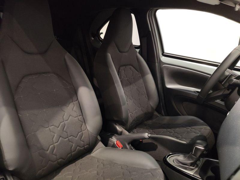 Toyota Aygo X Aygo X 1.0 VVT-i 72 CV 5 porte Lounge S-CVT