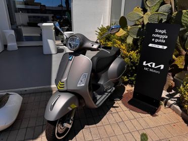 VESPA 300 GTS SUPER TECH KM0