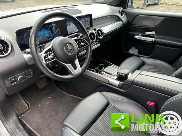 MERCEDES-BENZ GLB 200 Premium