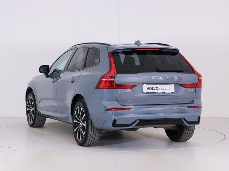 Volvo XC60 XC60 B4 (d) 197CV AWD AUT PLUS DARK