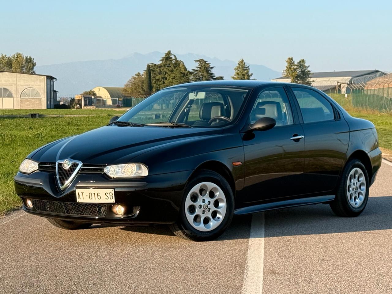 Alfa Romeo 156 2.5i V6 24V 190cv "SOLO 32000 KM-RIAR"