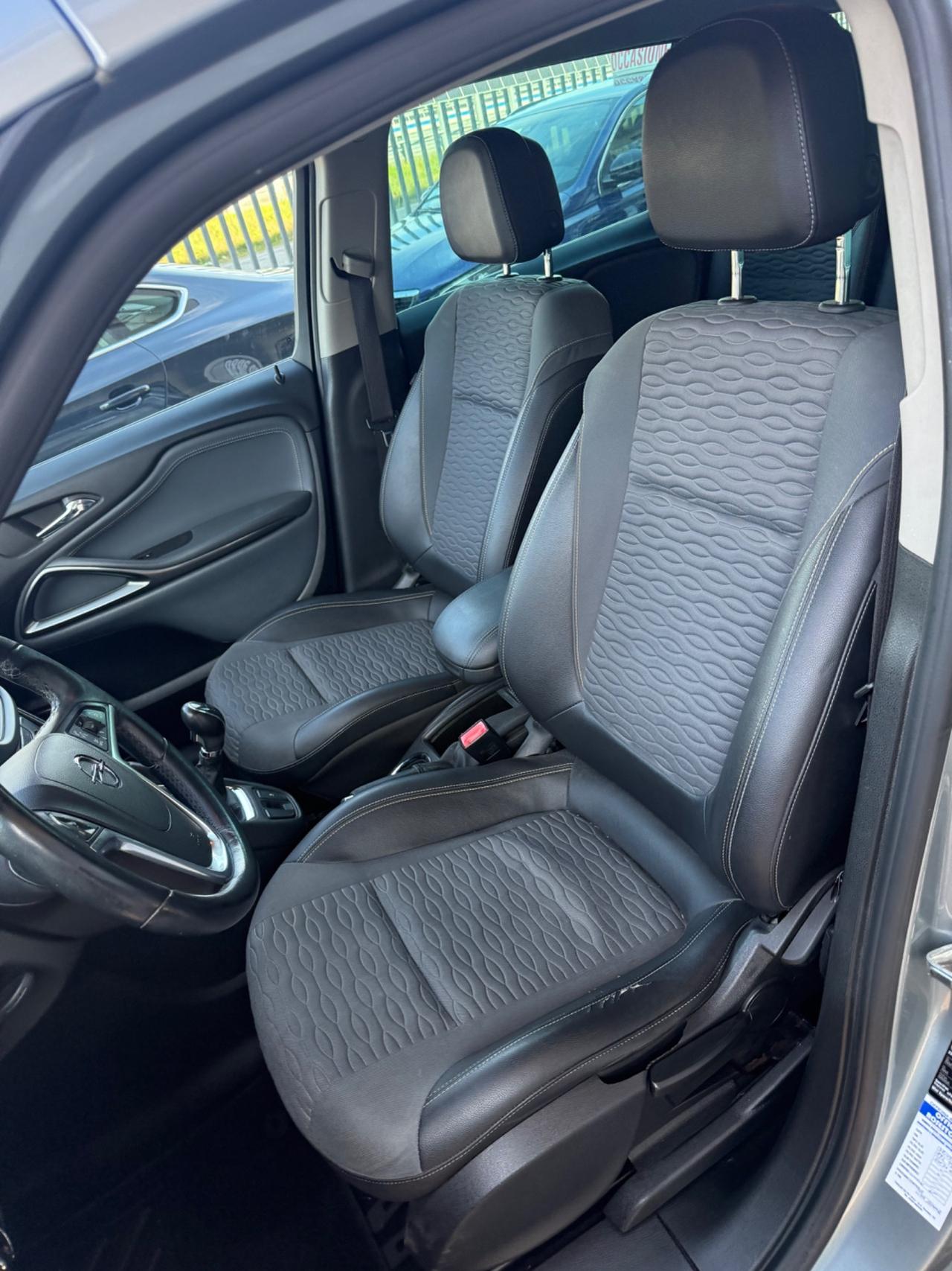 7 POSTI Opel Zafira Tourer 1.6 Turbo EcoM 150CV Cosmo