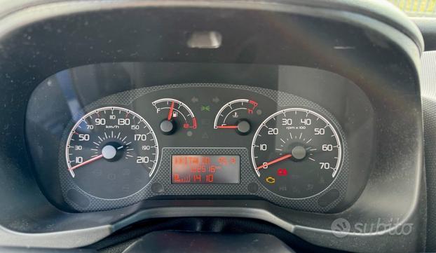 FIAT Qubo 1.4 8V 77 CV Active Natural Power