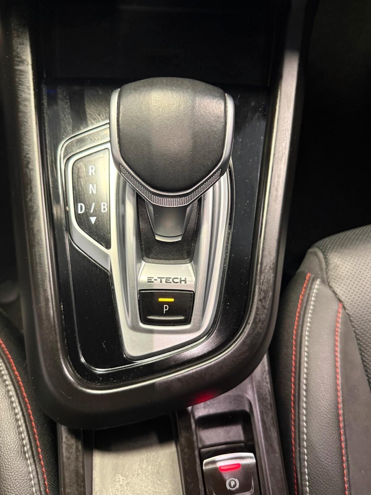 Renault Arkana Hybrid E-Tech 145 CV R.S. Line