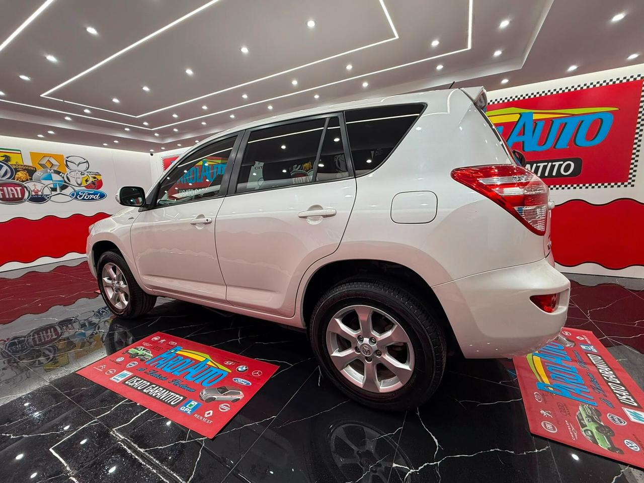 Toyota RAV4 Crossover 2.2 D-4D 150cv - 2011
