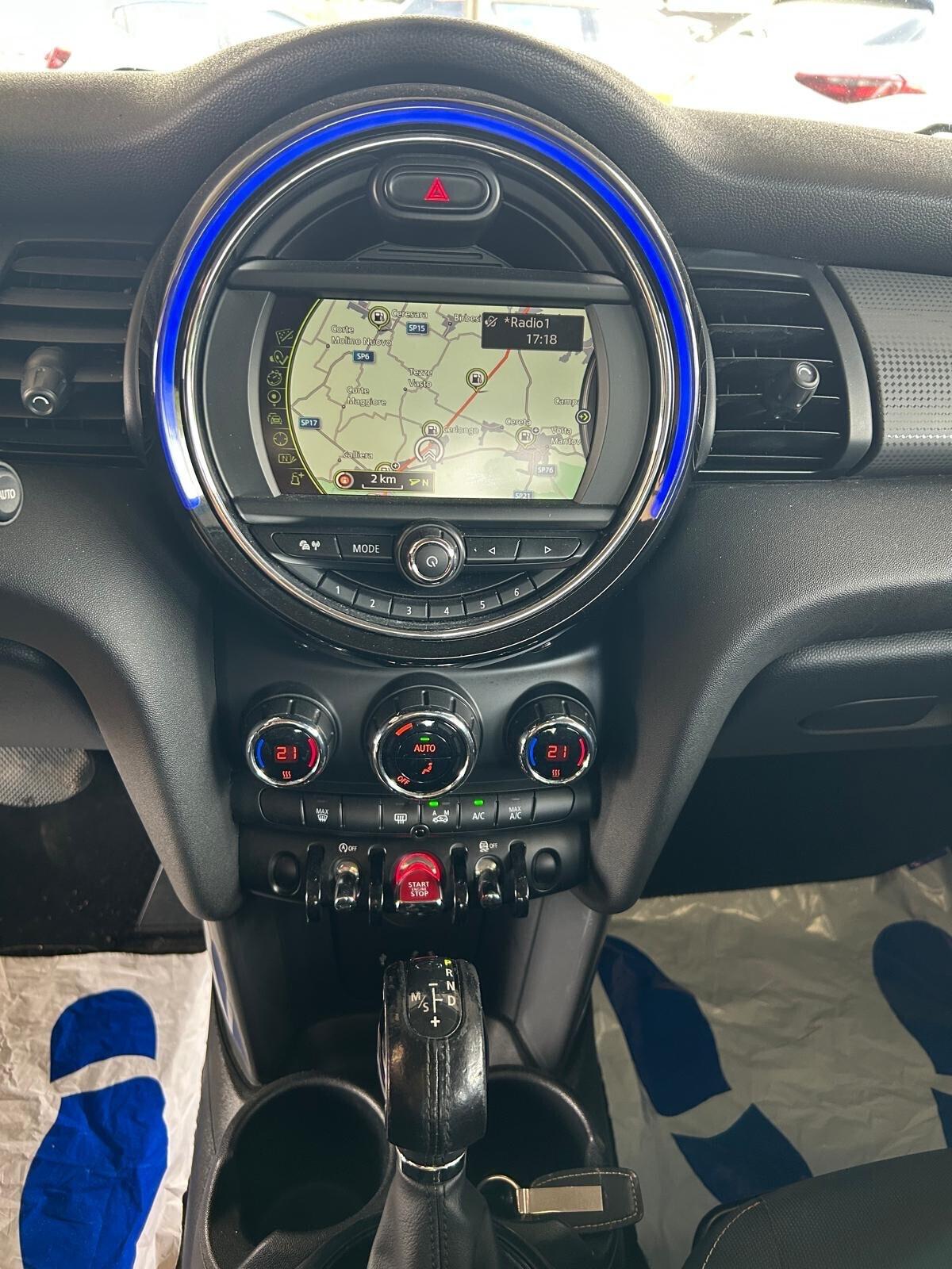 Mini Mini 1.5 Cooper D Business XL 5 porte