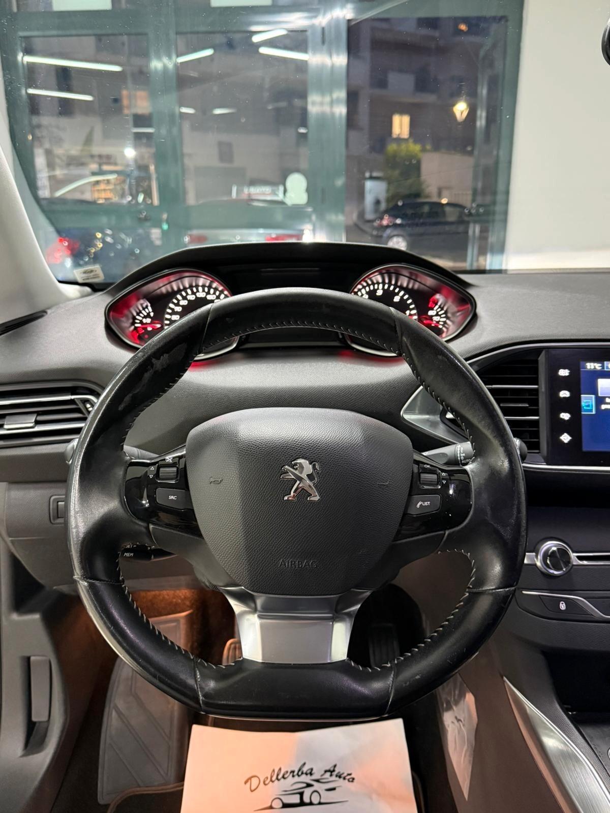 Peugeot 308 BlueHDi 120 S&S EAT6 SW Allure