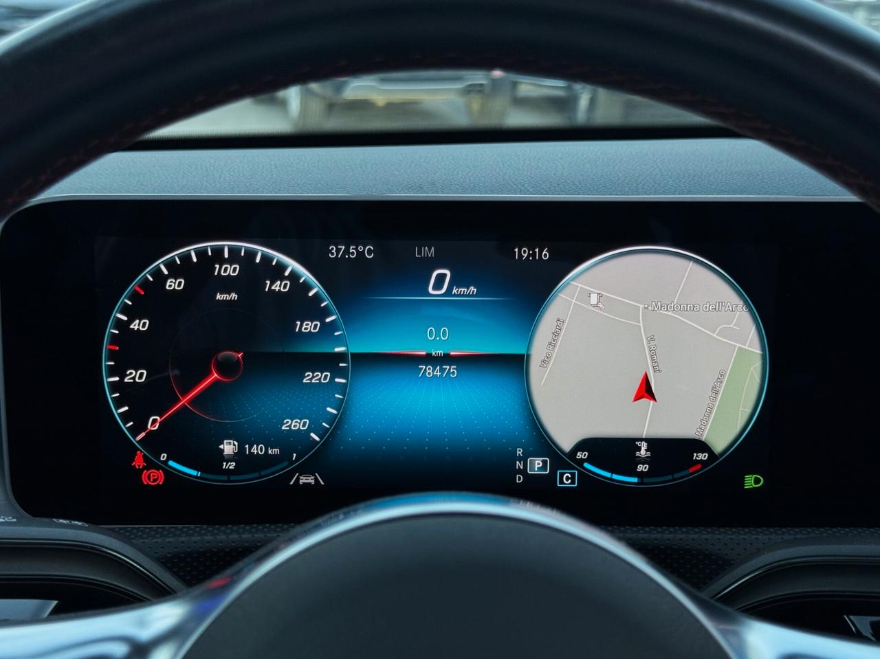 Mercedes-Benz CLA 180 d Premium AMG TETTO