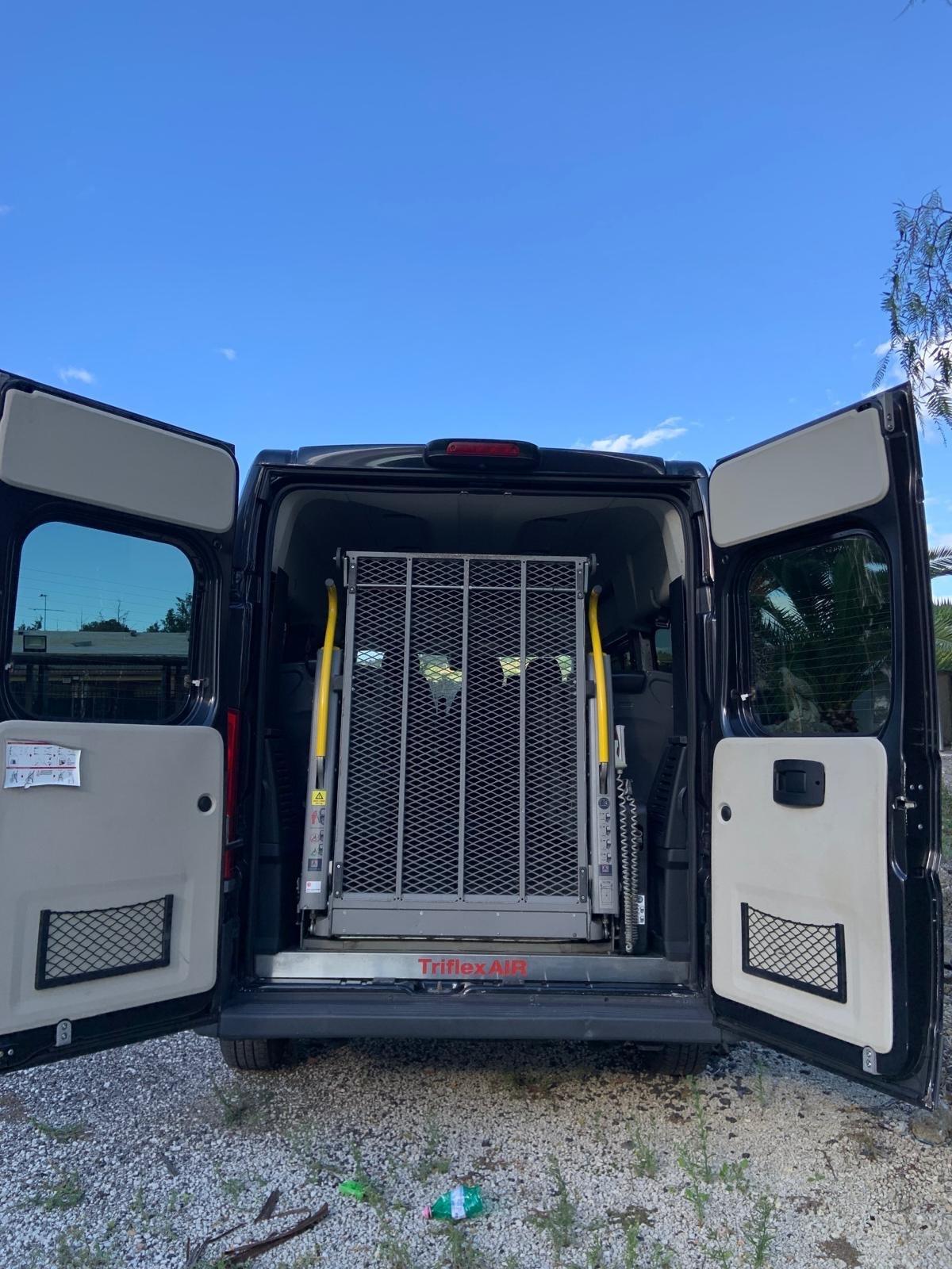 CITROEN JUMPER 9 POSTI PEDANA DISABILI SEDIA A ROTELLE