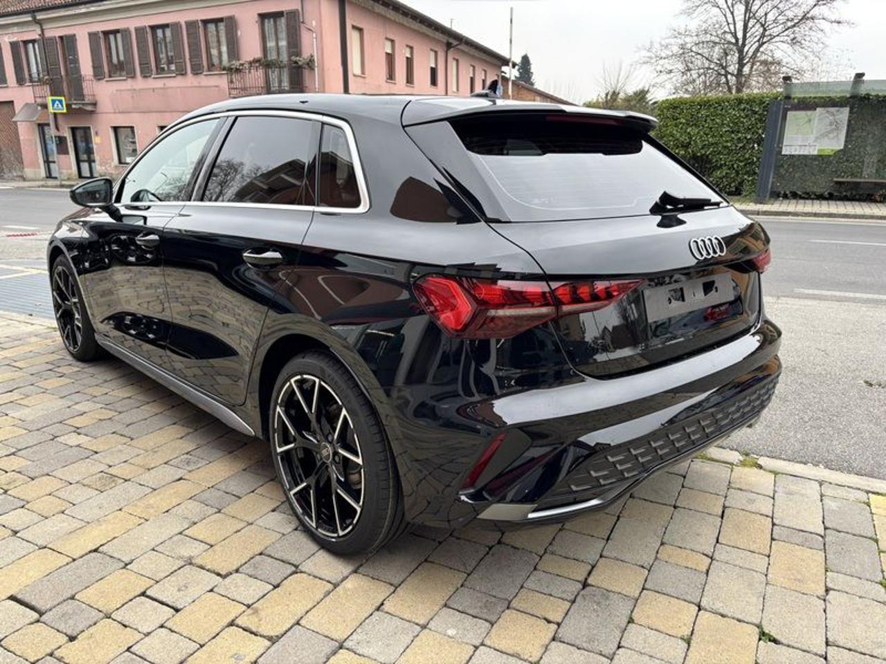 Audi A3 SPB TFSI 110 kW S tronic S line edition MATRIX