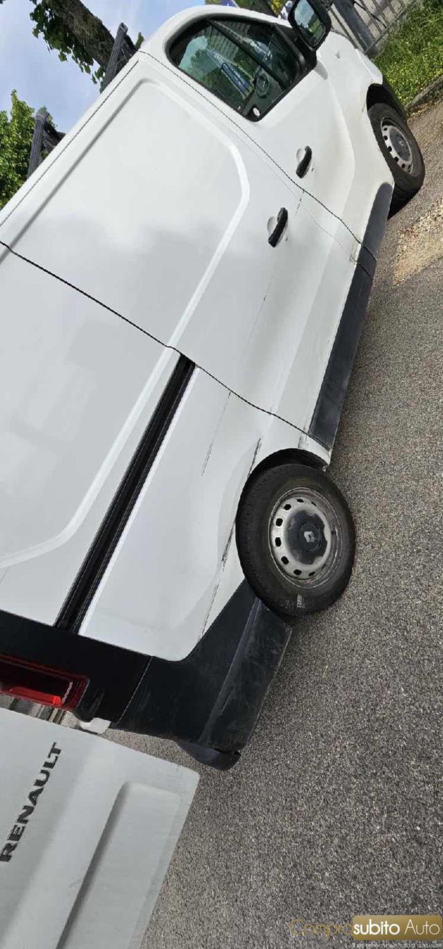 RENAULT Trafic T27 1.6 dCi 120CV + 22% IVA