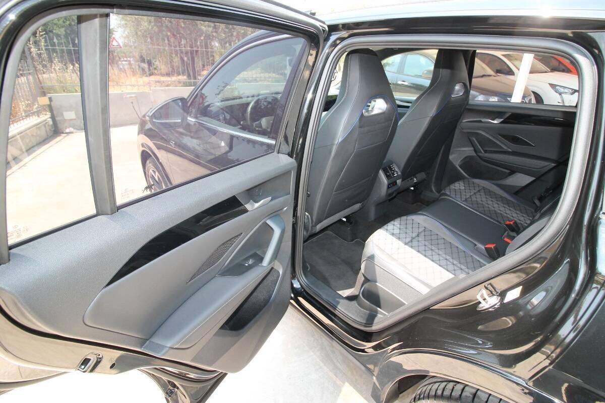 Volkswagen Tiguan 2.0 TDI 150 CV DSG R-Line|2025