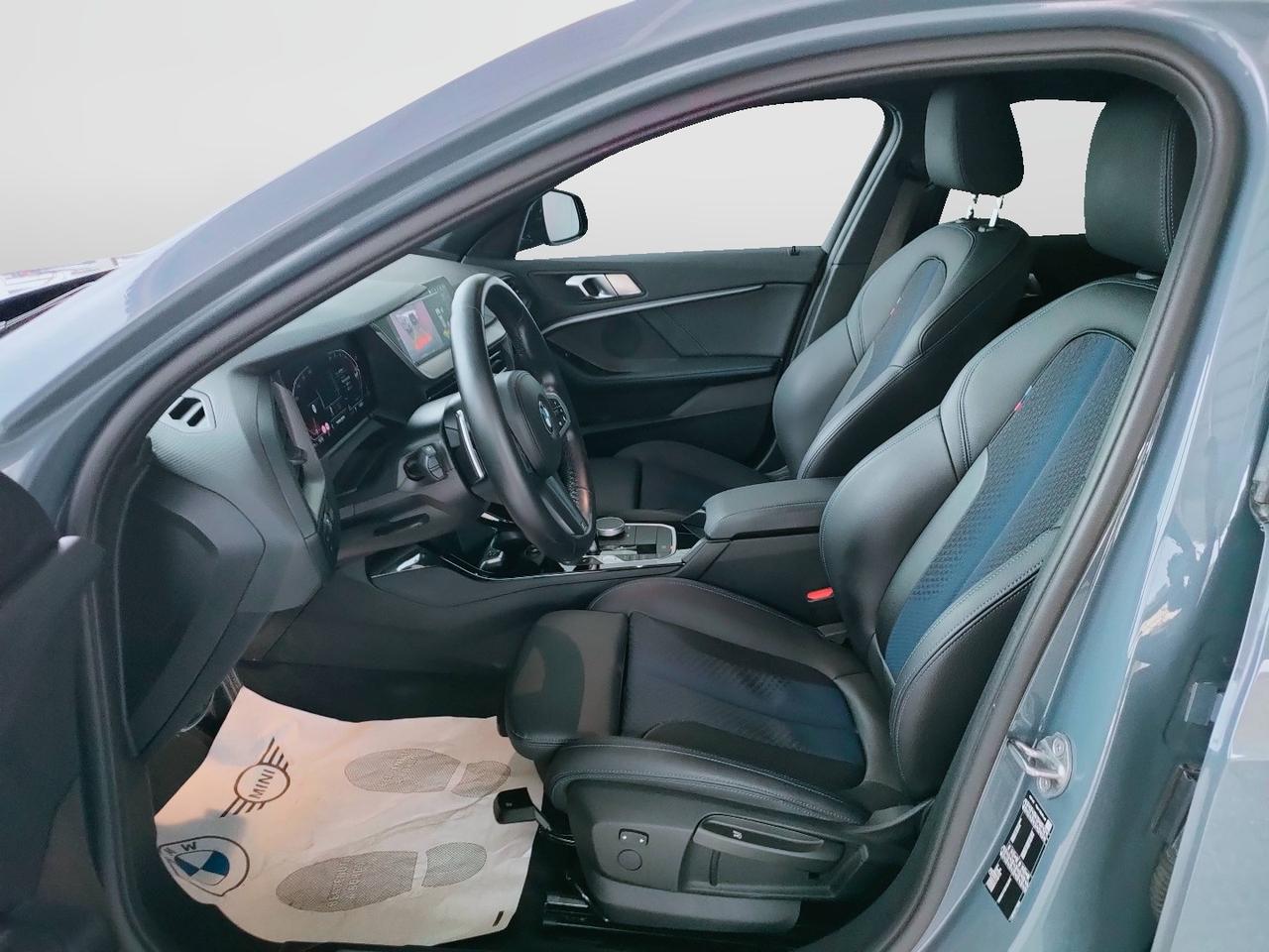 BMW Serie 1 F40 - 118d Msport auto