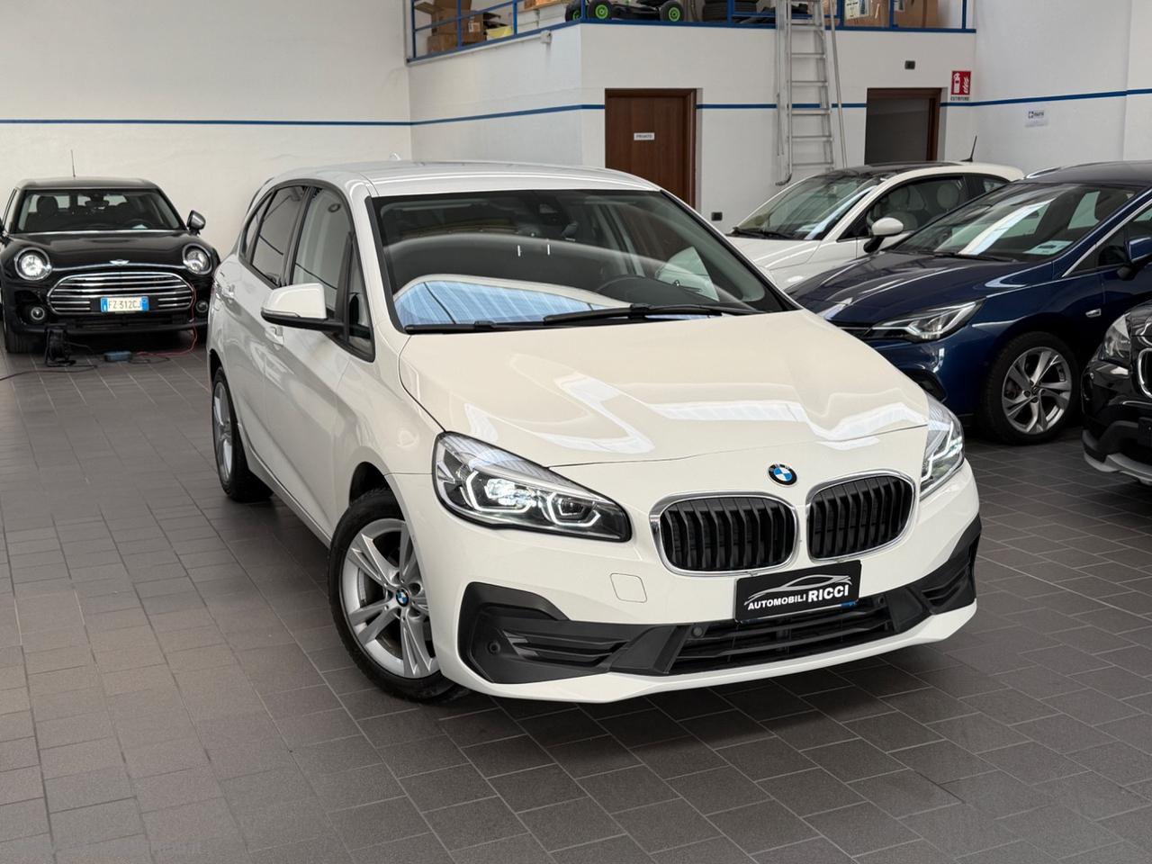 BMW 218i ACTIVE TOURER