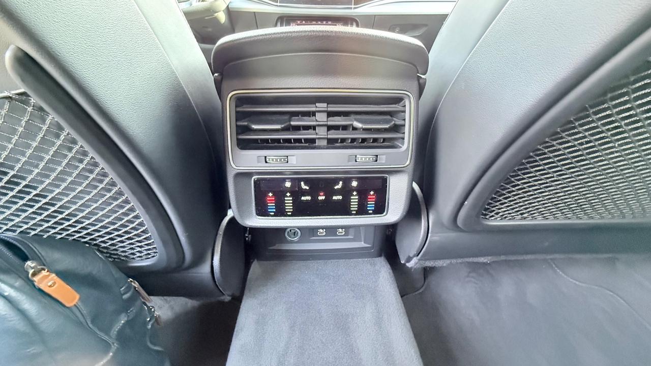 Audi Q8 50 TDI 286 CV quattro tiptronic Sport