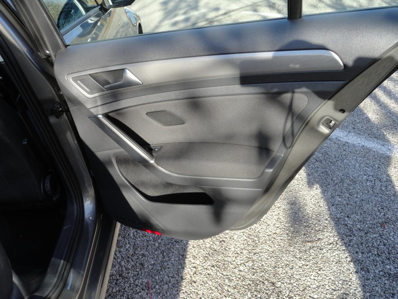 Volkswagen Golf Variant 1.6 TDI 110 CV DSG Comfortline BlueMotion Tech.