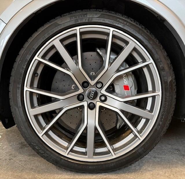 Audi Q7 SQ7 4.0 V8 TDI quattro tiptronic 7p