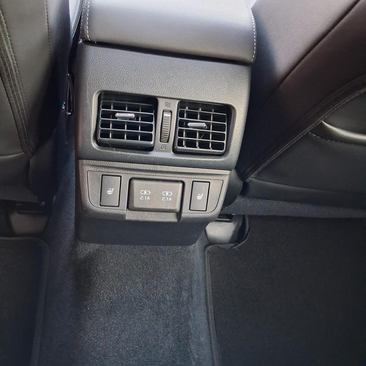 Subaru OUTBACK 2.5i Lineartronic Premium
