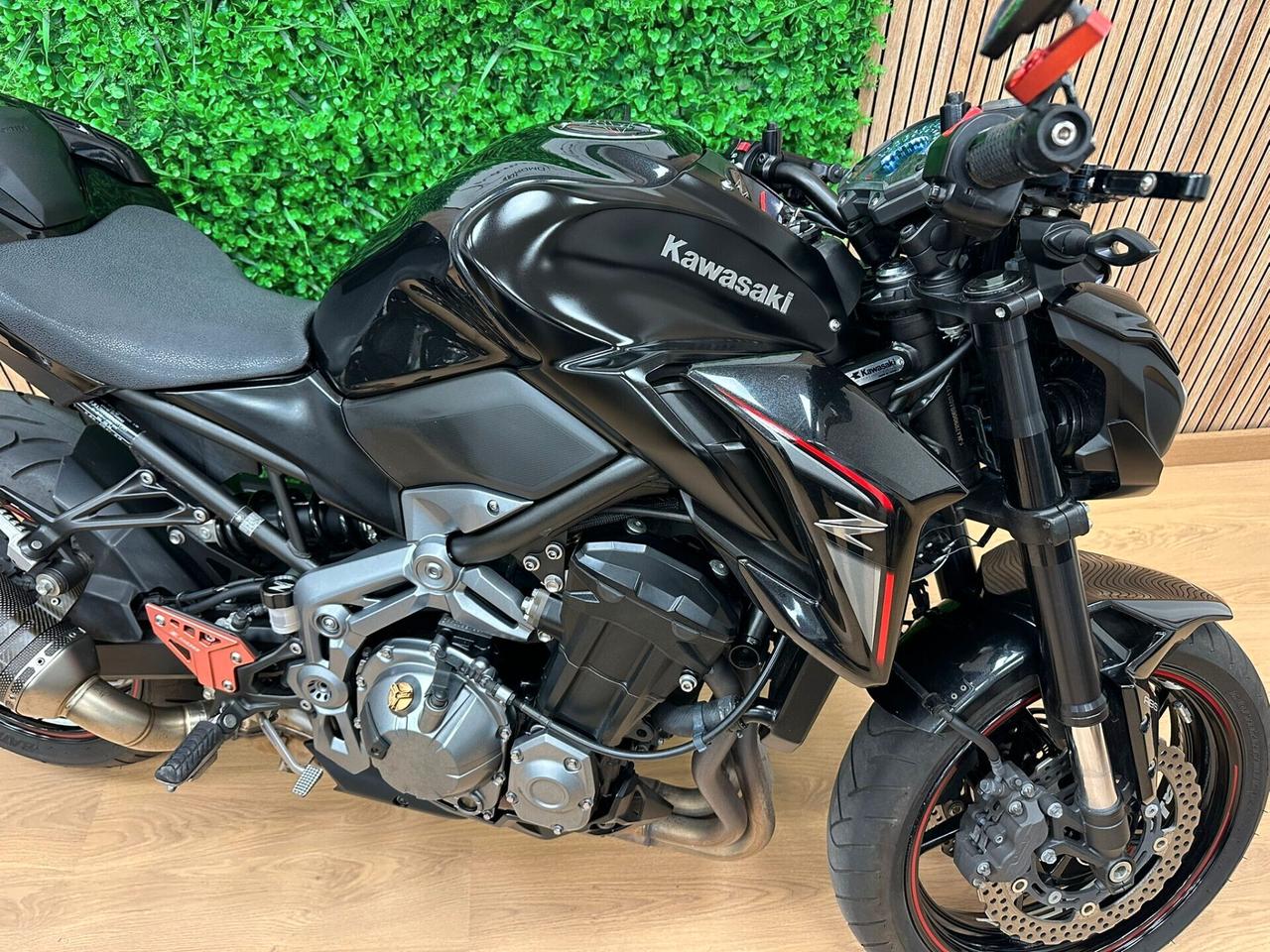 KAWASAKI Z900 Z 900 - 2018 AKRAPOVIC DA 129€ AL MESE
