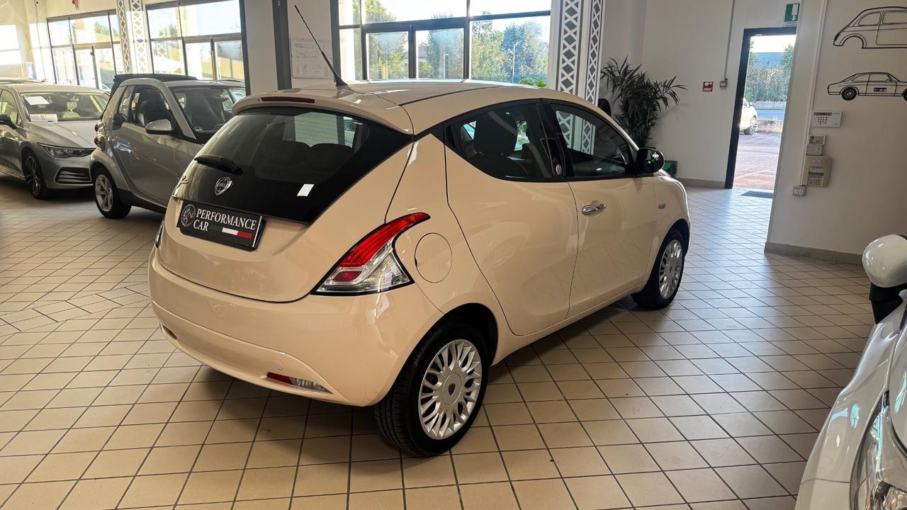 Lancia Ypsilon 1.2 69 CV 5 porte GPL Ecochic Elefantino
