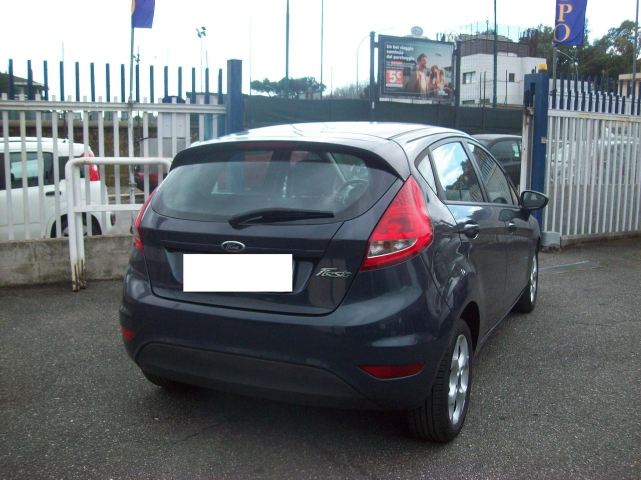 Ford Fiesta 1.4 5 porte Bz.- GPL Titanium