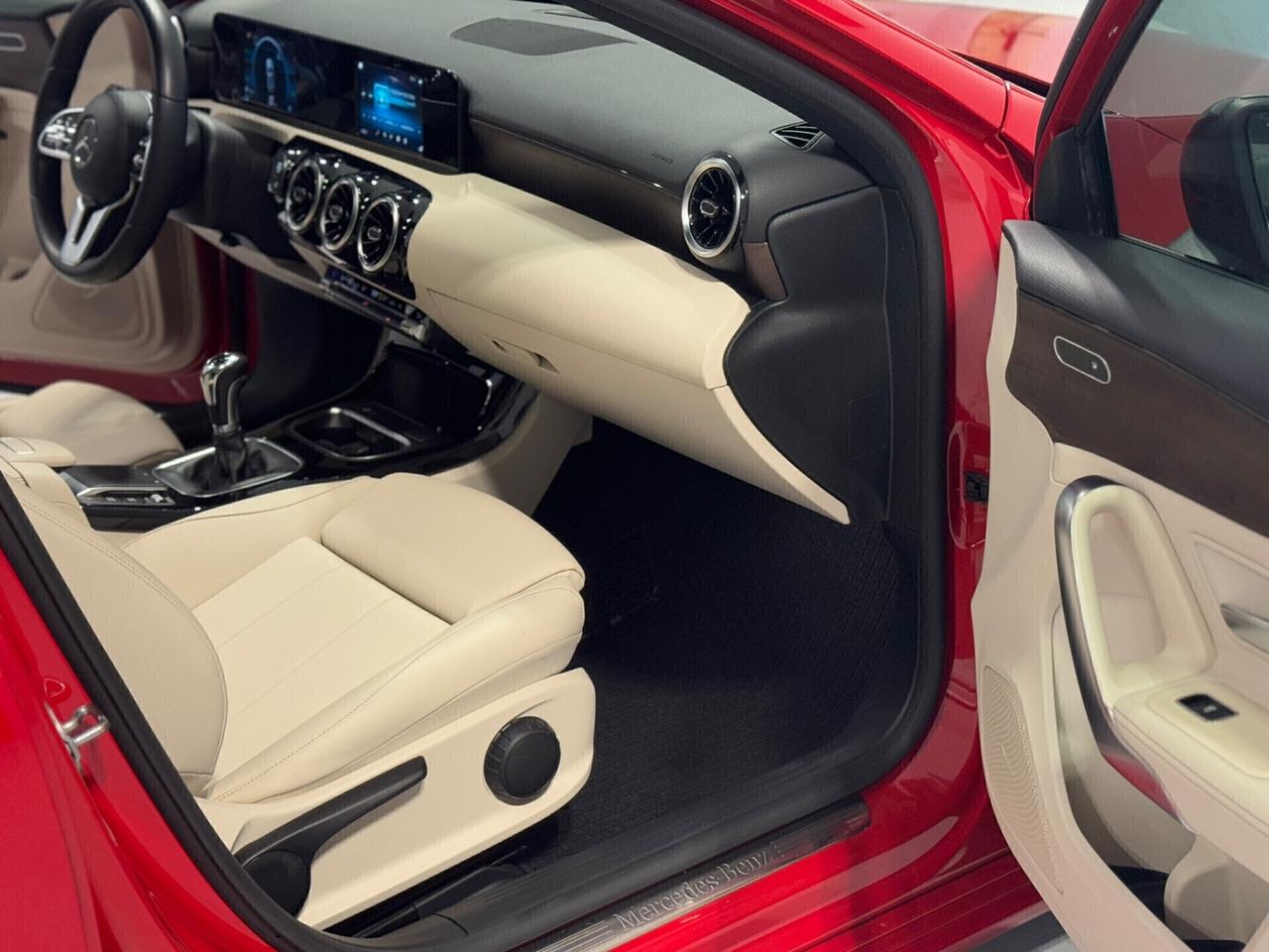 Mercedes-benz A 180 Sport AMG LINE