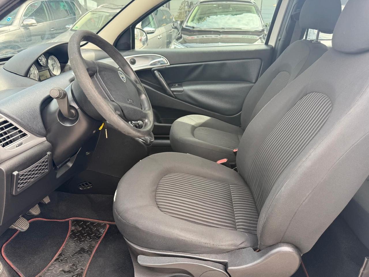 Lancia Ypsilon 1.2 Argento