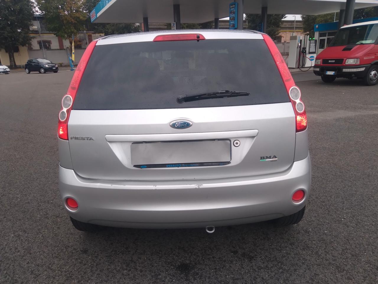 Ford Fiesta 1.2 16V 75cv 5p titanium